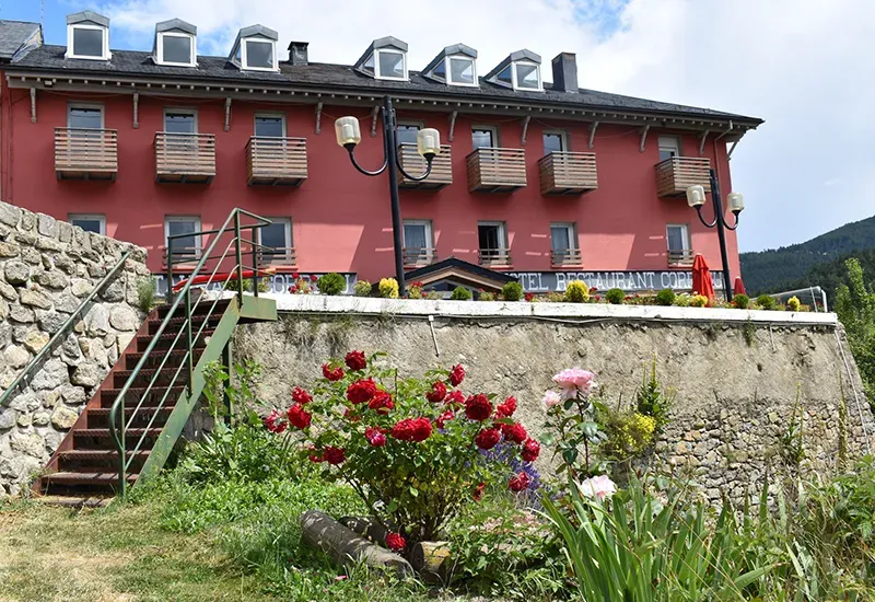 Hôtel avec terrasse  à La Llagonne